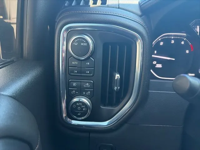 2023 GMC Sierra 2500HD AT4