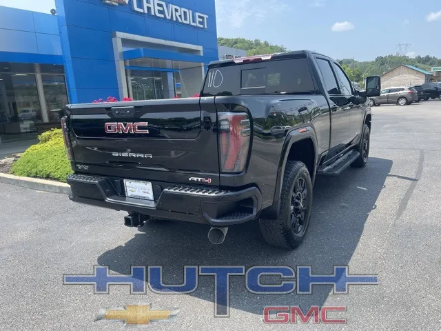 2025 GMC Sierra 2500HD AT4