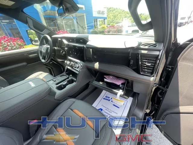 2025 GMC Sierra 2500HD AT4