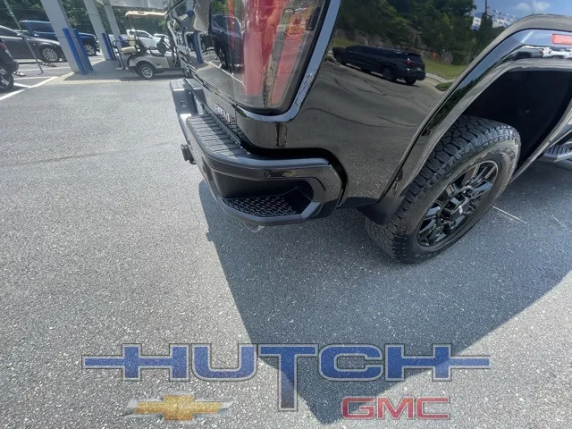 2025 GMC Sierra 2500HD AT4