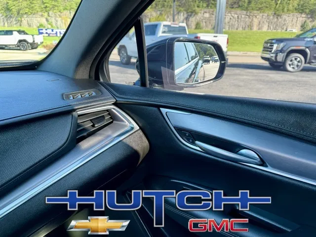 2023 Cadillac XT5 Luxury