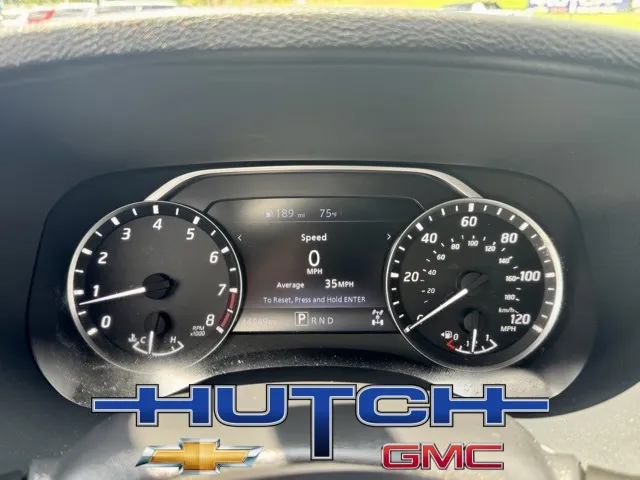 2023 Nissan Frontier SV