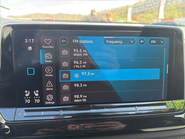 2025 Volkswagen Atlas 2.0T SE w/Technology