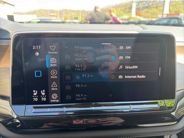2025 Volkswagen Atlas 2.0T SE w/Technology