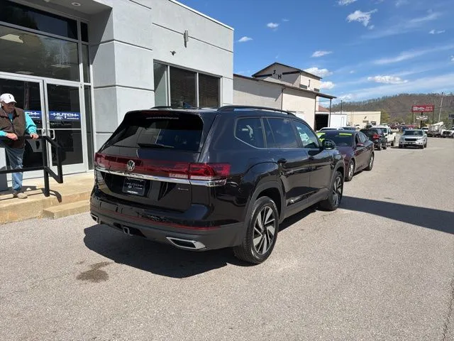 2025 Volkswagen Atlas 2.0T SE w/Technology