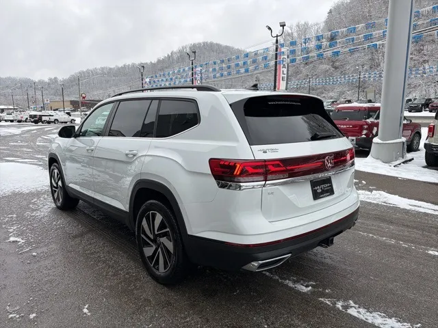 2025 Volkswagen Atlas 2.0T SE w/Technology