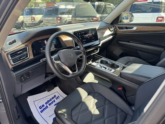 2024 Volkswagen Atlas 2.0T SE w/Technology