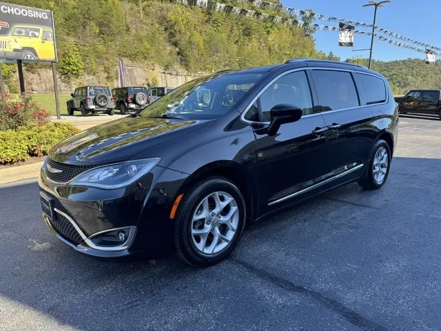 2020 Chrysler Pacifica Touring L Plus