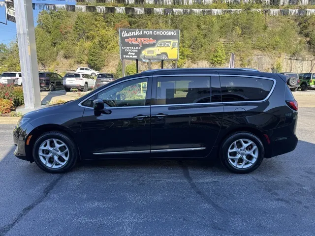 2020 Chrysler Pacifica Touring L Plus