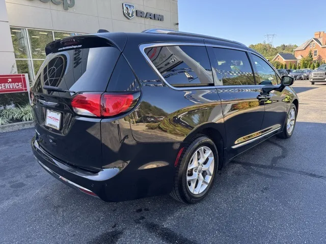 2020 Chrysler Pacifica Touring L Plus