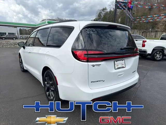 2025 Chrysler Pacifica Limited