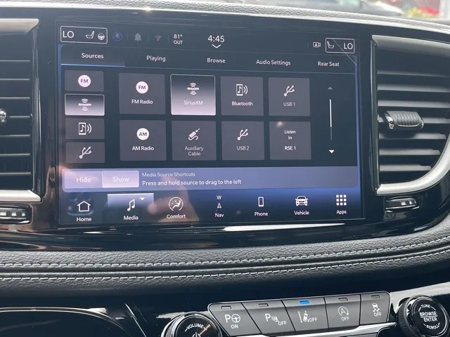 2025 Chrysler Pacifica Select