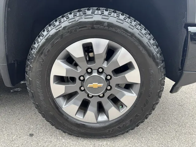 2024 Chevrolet Silverado 2500HD Custom