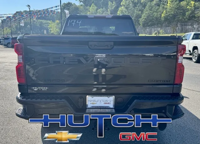 2024 Chevrolet Silverado 2500HD Custom