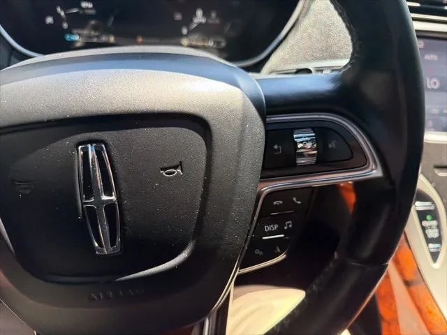 2020 Lincoln Nautilus Reserve