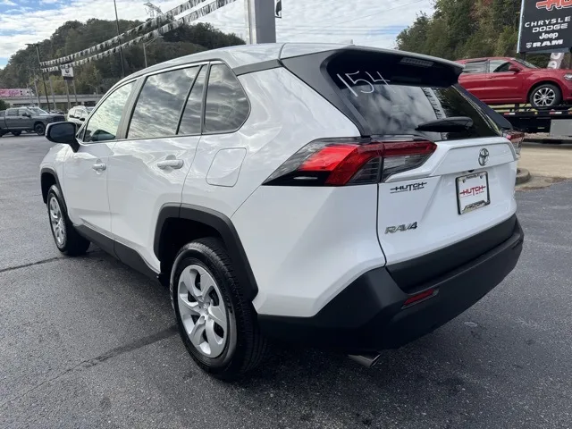 2024 Toyota RAV4 LE