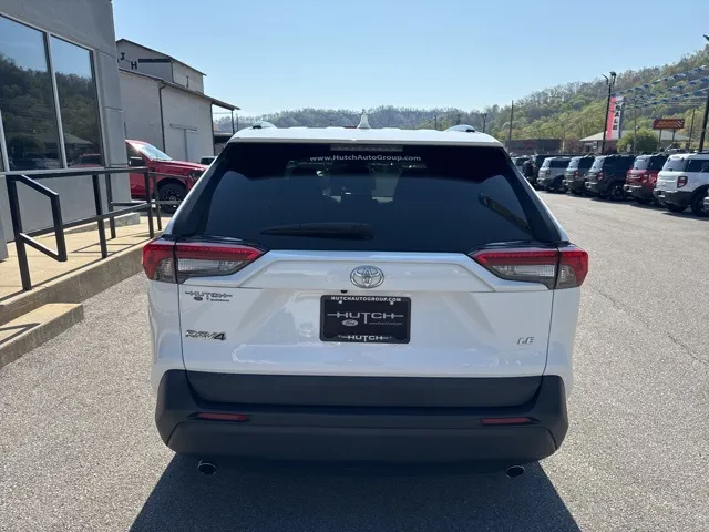 2021 Toyota RAV4 LE