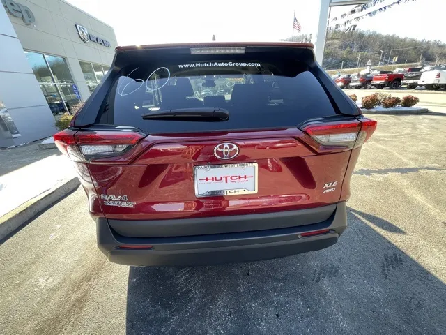2023 Toyota RAV4 XLE