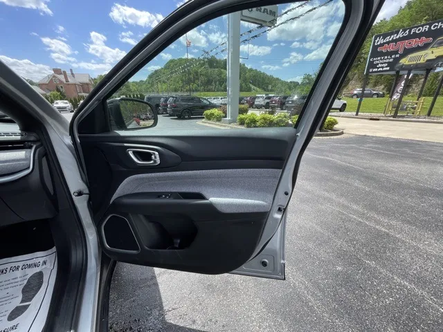 2025 Jeep Compass Sport