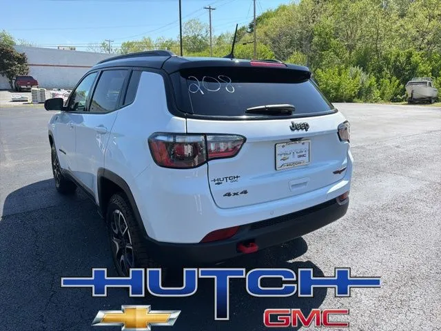 2025 Jeep Compass Trailhawk