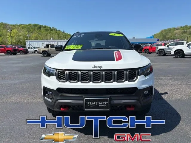 2025 Jeep Compass Trailhawk