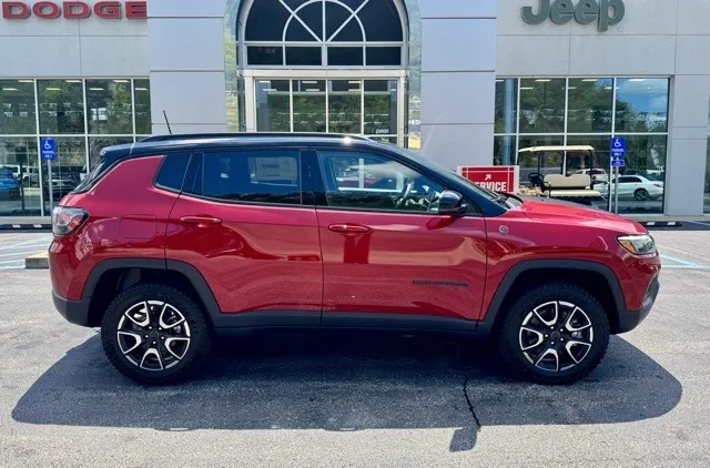 2025 Jeep Compass Trailhawk