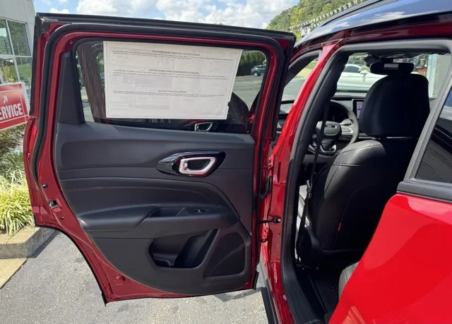 2025 Jeep Compass Trailhawk