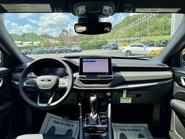 2025 Jeep Compass Trailhawk