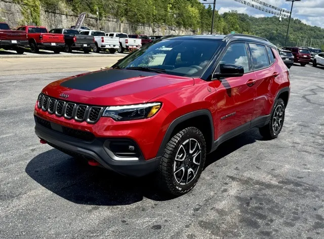 2025 Jeep Compass Trailhawk