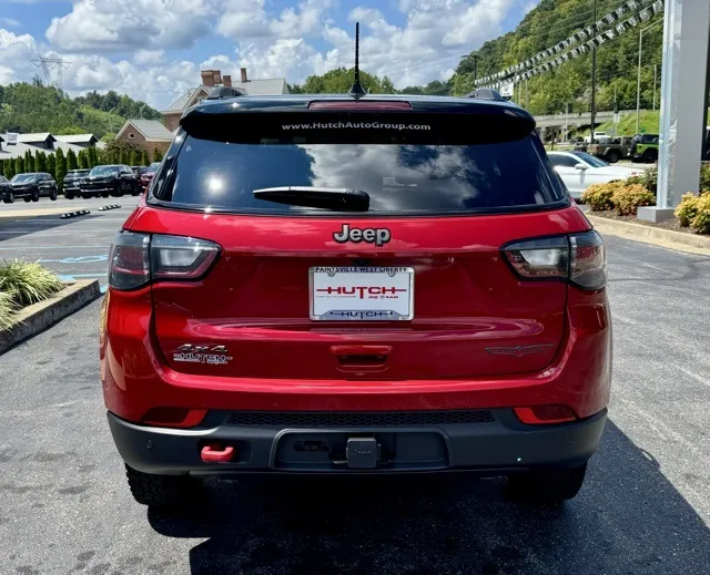2025 Jeep Compass Trailhawk