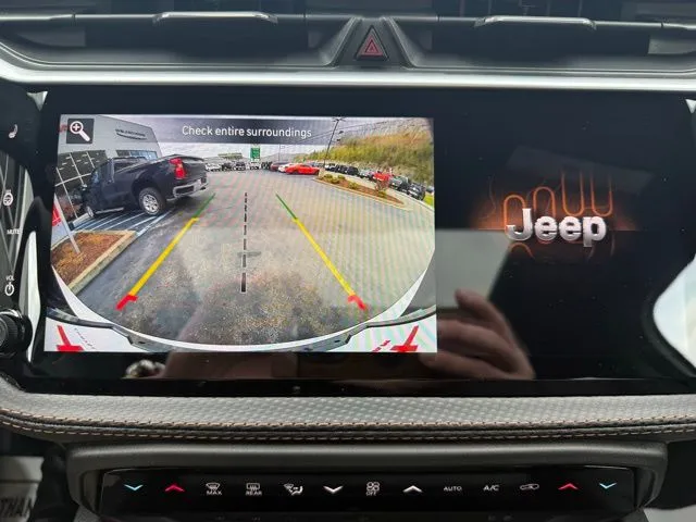 2026 Jeep Cherokee Overland