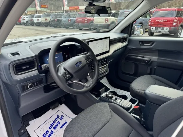 2025 Ford Maverick XL