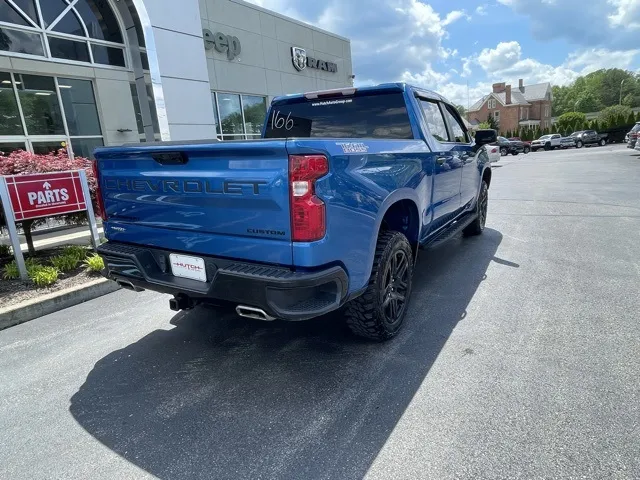 2022 Chevrolet Silverado 1500 Custom Trail Boss