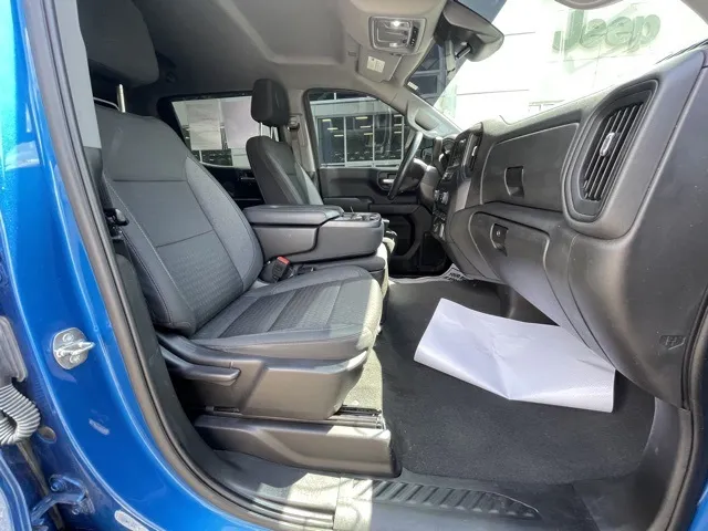 2022 Chevrolet Silverado 1500 Custom Trail Boss