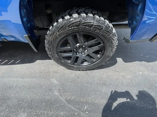 2022 Chevrolet Silverado 1500 Custom Trail Boss