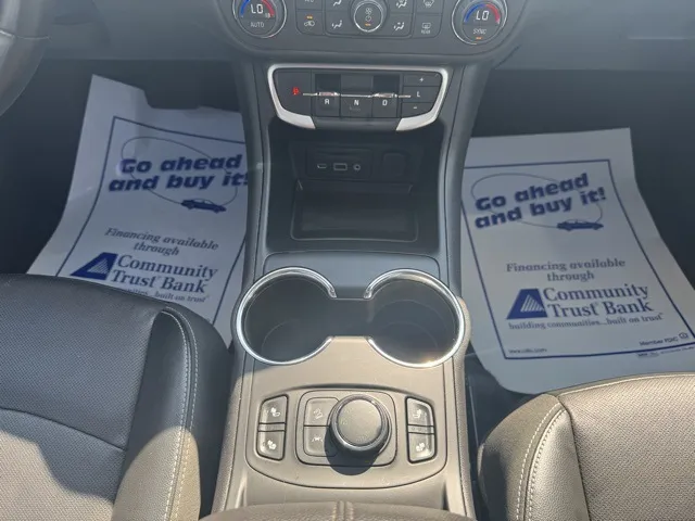2023 GMC Terrain SLT