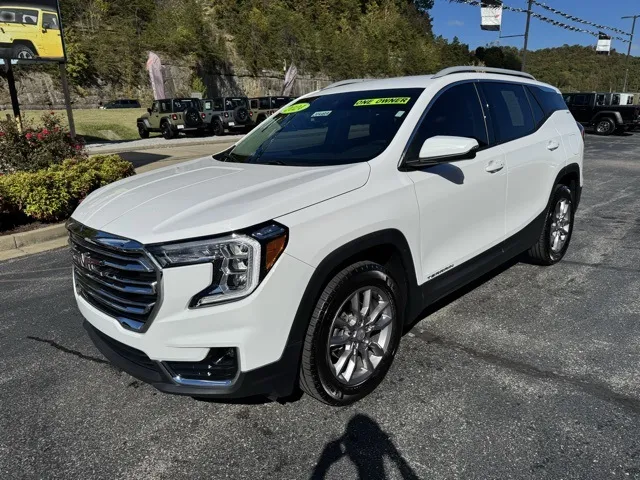 2024 GMC Terrain SLT
