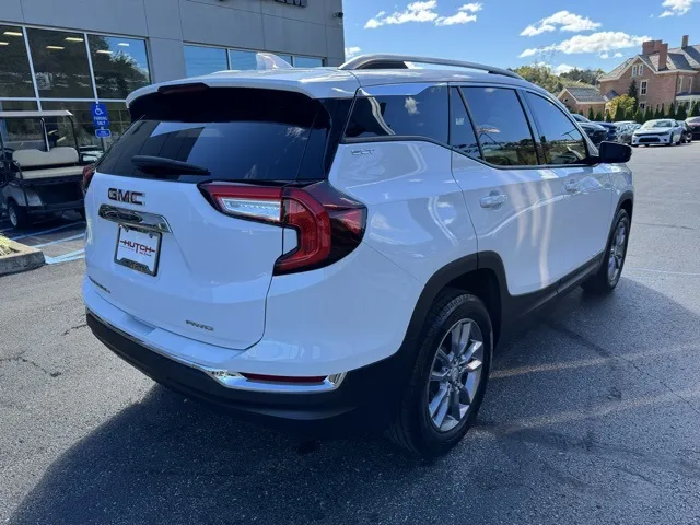 2024 GMC Terrain SLT