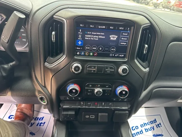 2021 GMC Sierra 1500 AT4
