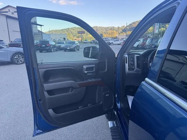 2017 GMC Sierra 1500 SLT