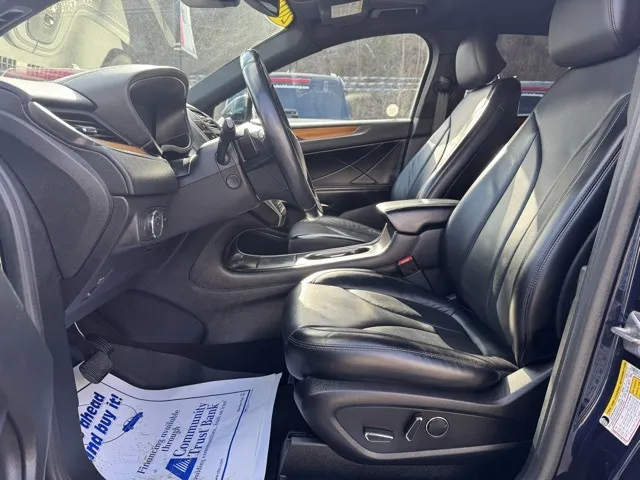 2015 Lincoln MKC Base