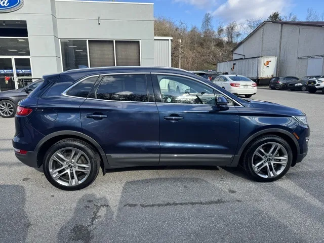 2015 Lincoln MKC Base