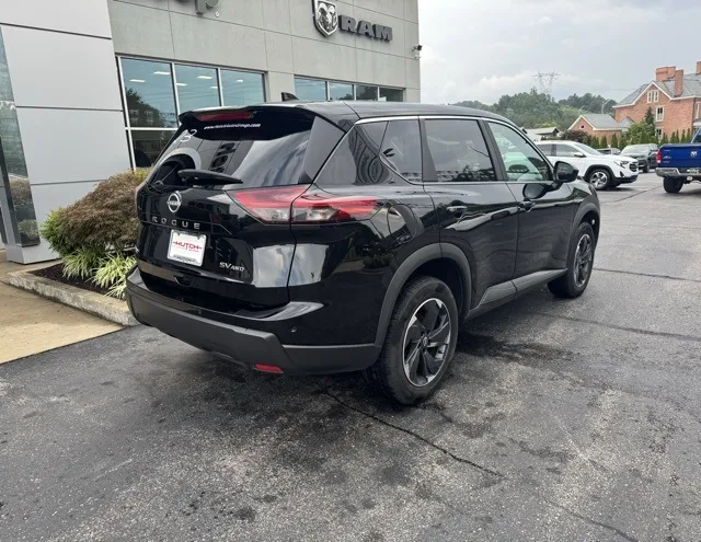 2024 Nissan Rogue SV