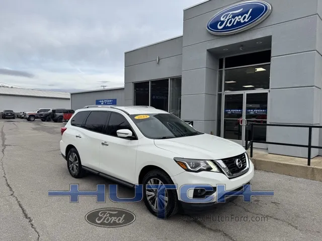 2019 Nissan Pathfinder SV