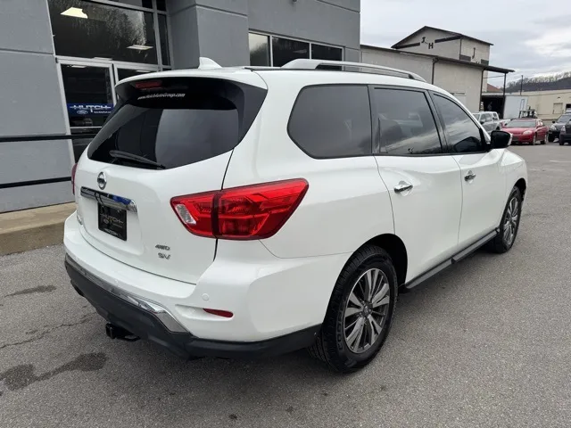 2019 Nissan Pathfinder SV