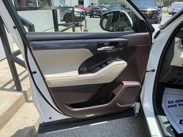 2021 Toyota Highlander Limited