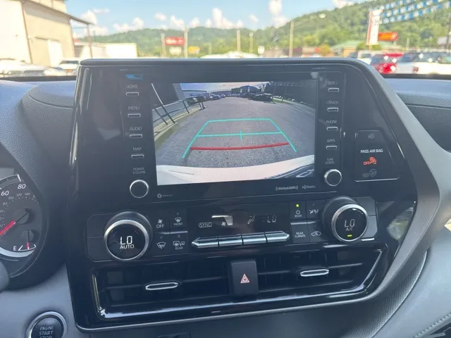 2021 Toyota Highlander LE