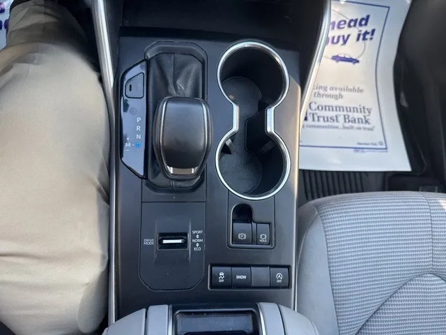 2021 Toyota Highlander LE