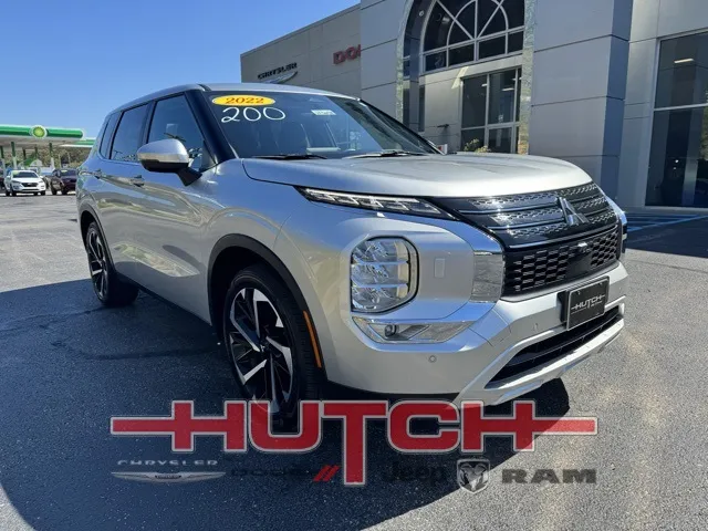 2022 Mitsubishi Outlander SE
