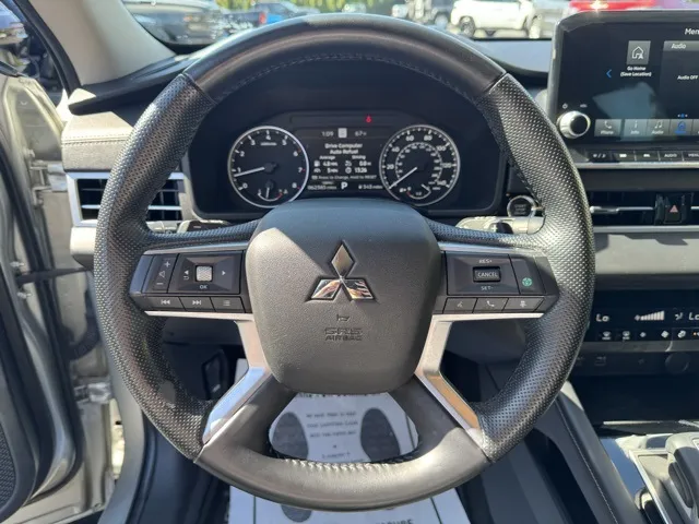 2022 Mitsubishi Outlander SE